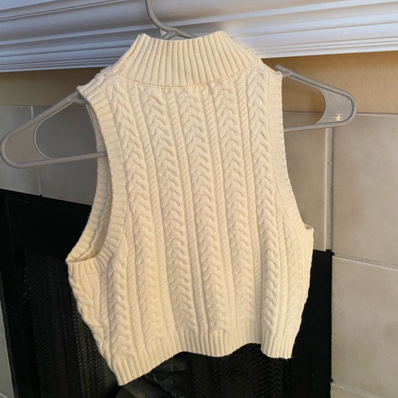 Cropped sweater - Picture 4 of 4